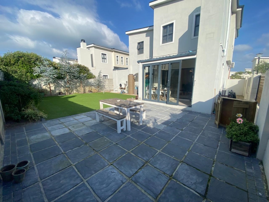 To Let 3 Bedroom Property for Rent in Brackenfell Central Western Cape